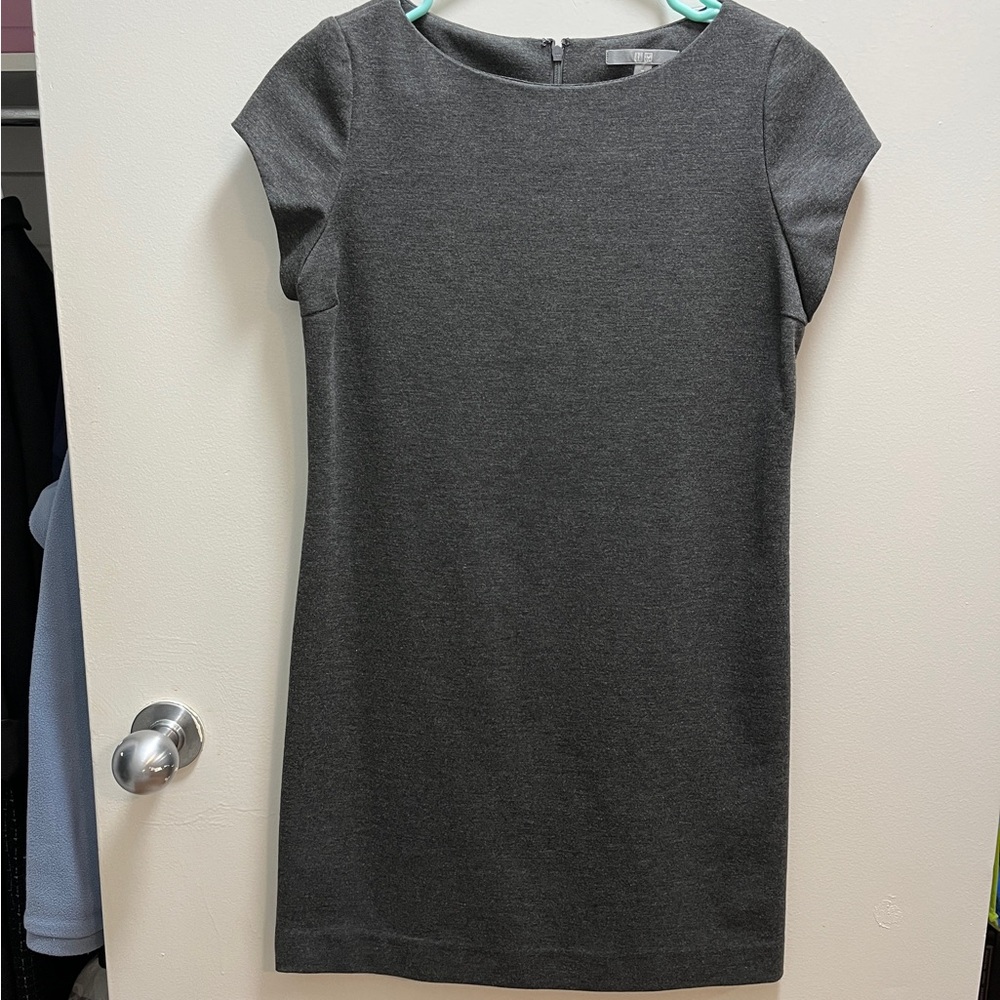 Almost NEW Uniqlo grey shift dress